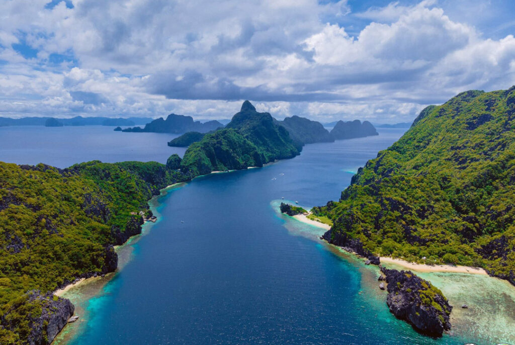 Tapuitan Strait El Nido